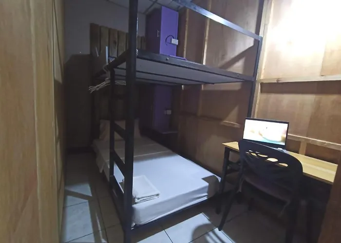 Manila Nomads Hostel Manila