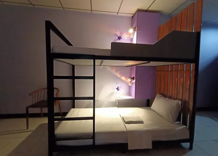 Ostello Manila Nomads Hostel