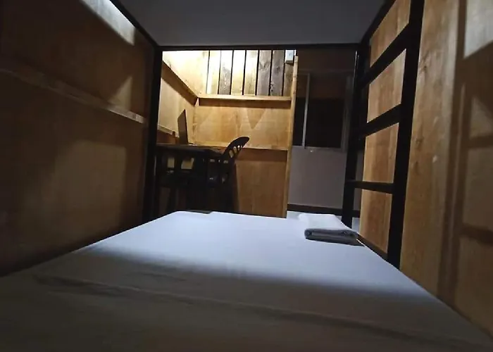 Manila Nomads Hostel Ostello