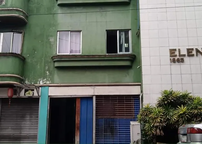 Ostello Manila Nomads Hostel